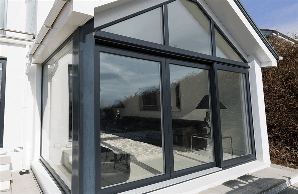 Which is better, casement window or sliding window?