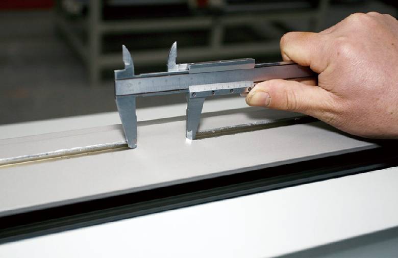 Inspect the fabricated aluminum profile | aluminum window profile